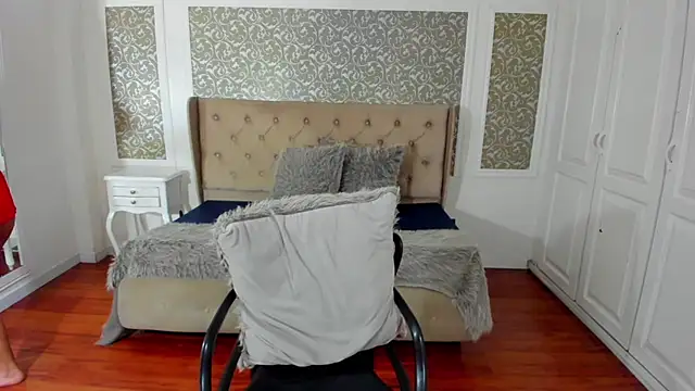 Snapshot of KimWessel_ chatting on February 14, 2025, 7:44 pm KimWessel online show from February 14, 2025, 7:44 pm