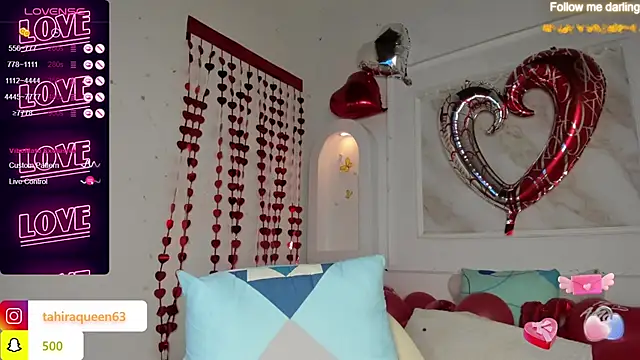 Snapshot of Tahira_21_ chatting on February 17, 2025, 10:16 pm Tahira 21 online show from February 17, 2025, 10:16 pm