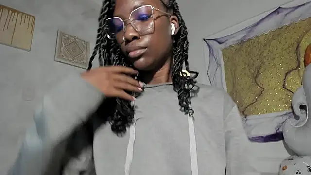 Snapshot of Tahira_21_ chatting on October 27, 2025, 6:53 pm Tahira 21 online show from October 27, 2025, 6:53 pm