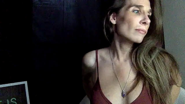 SarahStarr2020 online show from January 7, 2026, 10:26 pm