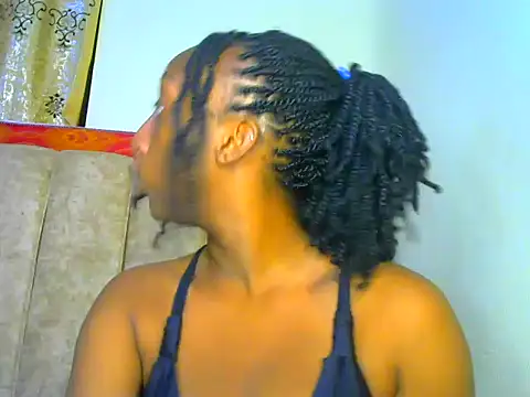 Snapshot of CarlaBeckky chatting on February 2, 2025, 2:17 am CarlaBeckky online show from February 2, 2025, 2:17 am