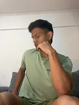 bbchocolate27 online show from April 7, 2026, 10:44 pm