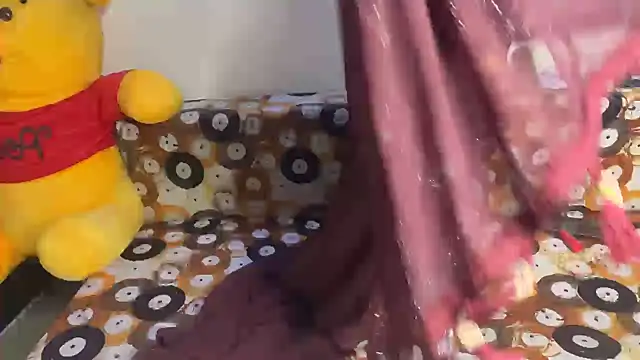 shuhana  online show from May 12, 2026, 4:53 am