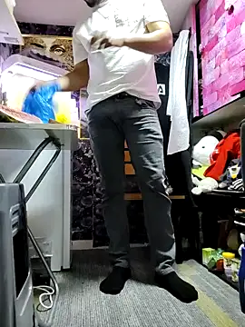 Magicman09xh online show from March 1, 2026, 5:13 pm