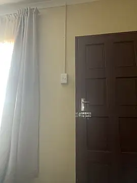 Gifttheskimaskboy online show from February 5, 2026, 7:15 am