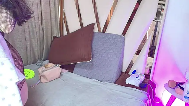 Zoe Curvy online show from September 11, 2025, 12:16 pm