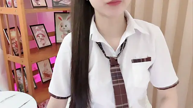 KaleAnisa online show from April 28, 2026, 2:27 am