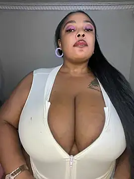 Katamia25 online show from January 17, 2025, 11:07 pm