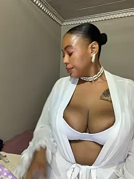 Katamia25 online show from May 26, 2026, 5:38 am