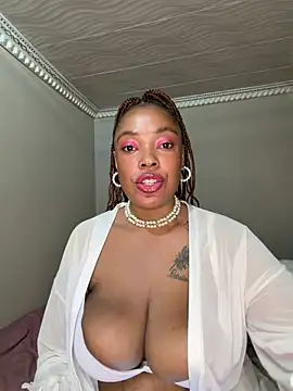 Katamia25 online show from May 18, 2026, 5:34 am