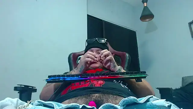 snowflake xxx online show from November 12, 2025, 7:45 am