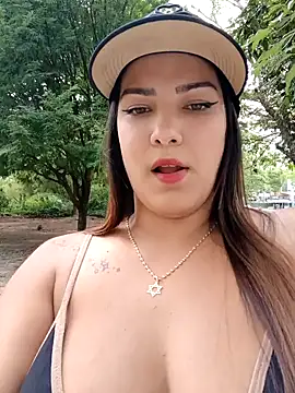Snapshot of camiysebas21 chatting on September 17, 2025, 8:33 pm camiysebas21 online show from September 17, 2025, 8:33 pm