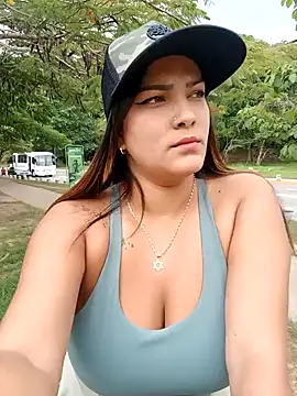 Snapshot of camiysebas21 chatting on September 18, 2025, 5:27 pm camiysebas21 online show from September 18, 2025, 5:27 pm