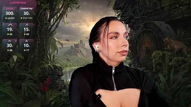 LunaNight online show from October 27, 2025, 8:32 pm