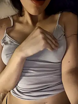 Snapshot of Pamwuw chatting on November 11, 2025, 7:14 am Pamwuw online show from November 11, 2025, 7:14 am