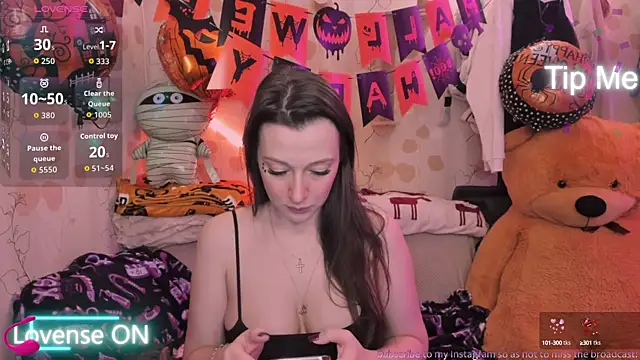 Lilly Black88888 online show from October 16, 2025, 4:04 pm