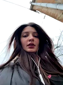 BabeRainbow online show from November 8, 2025, 11:03 am