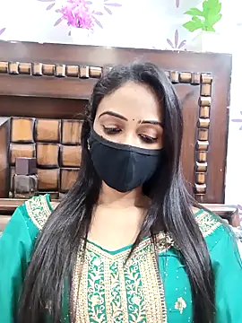 Snapshot of Yours-Bebo chatting on November 6, 2025, 8:29 am Yours-Bebo online show from November 6, 2025, 8:29 am