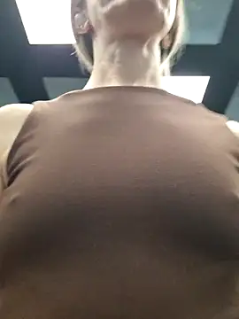 Miss    Mia  online show from January 16, 2026, 11:47 am