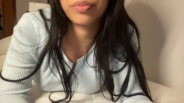 Snapshot of Dulce_latingirl chatting on March 20, 2025, 10:29 pm Dulce latingirl online show from March 20, 2025, 10:29 pm