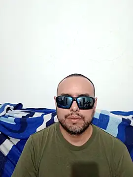 ElSunEagle online show from May 25, 2026, 2:44 am