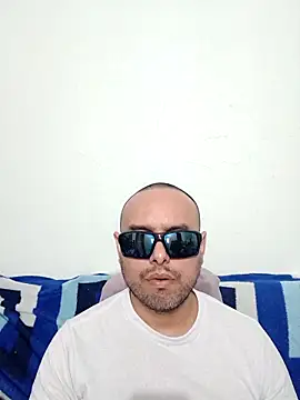 ElSunEagle online show from May 15, 2026, 3:04 am