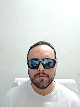 ElSunEagle online show from May 2, 2026, 2:39 am