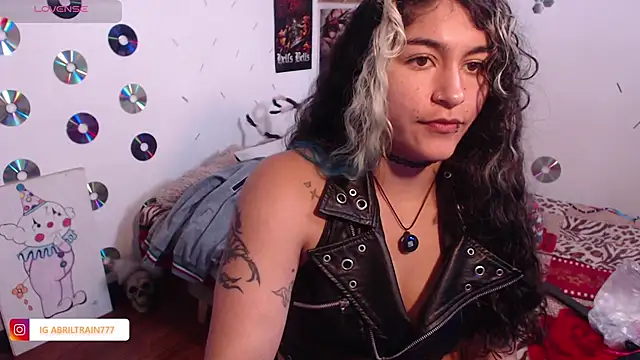 Snapshot of abril666 chatting on October 14, 2025, 3:45 pm abril666 online show from October 14, 2025, 3:45 pm