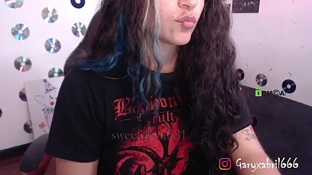 Snapshot of abril666 chatting on March 13, 2025, 5:50 pm abril666 online show from March 13, 2025, 5:50 pm