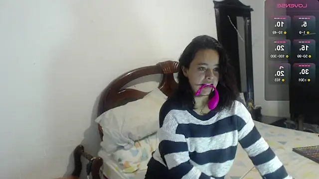 Snapshot of MagicStephany_ chatting on February 11, 2025, 1:41 pm MagicStephany online show from February 11, 2025, 1:41 pm