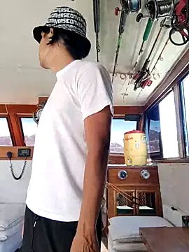 Snapshot of MX-SEX-FUN chatting on April 5, 2026, 9:43 pm MX-SEX-FUN online show from April 5, 2026, 9:43 pm