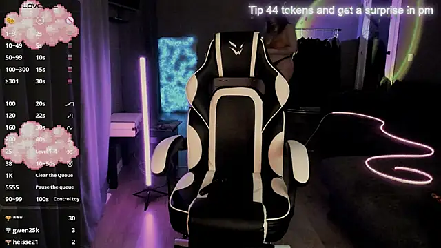 Snapshot of Kirca_mrr chatting on March 22, 2025, 12:14 pm Kirca mrr online show from March 22, 2025, 12:14 pm