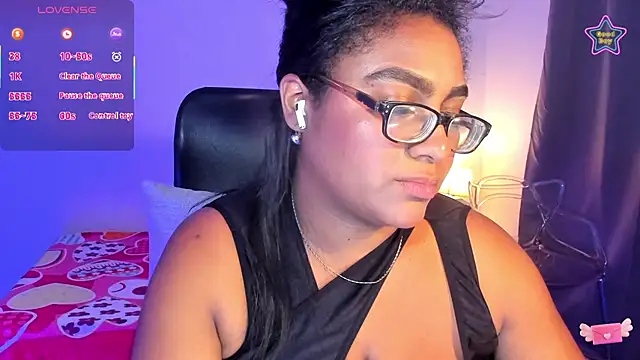Snapshot of BlakmillerrGilson chatting on May 23, 2026, 7:35 pm BlakmillerrGilson online show from May 23, 2026, 7:35 pm