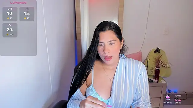 Snapshot of hellensexy chatting on May 23, 2026, 9:47 pm hellensexy online show from May 23, 2026, 9:47 pm