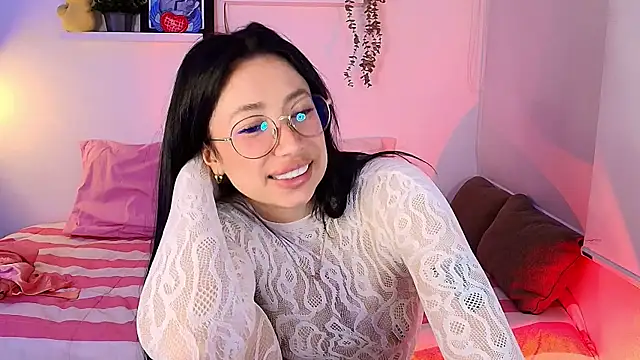 Snapshot of lilyy_evanss chatting on March 10, 2026, 11:20 pm lilyy evanss online show from March 10, 2026, 11:20 pm