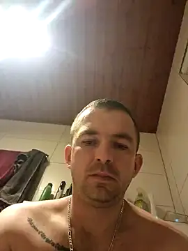 Snapshot of magicSeX4You chatting on February 4, 2025, 9:20 pm magicSeX4You online show from February 4, 2025, 9:20 pm