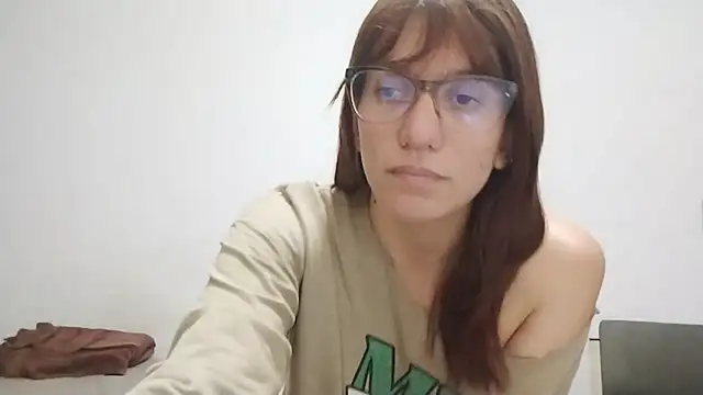 Luna-e-Franco1 online show from June 27, 2026, 12:27 am