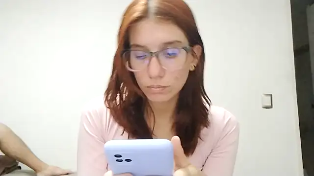 Luna-e-Franco1 online show from November 12, 2025, 12:26 am