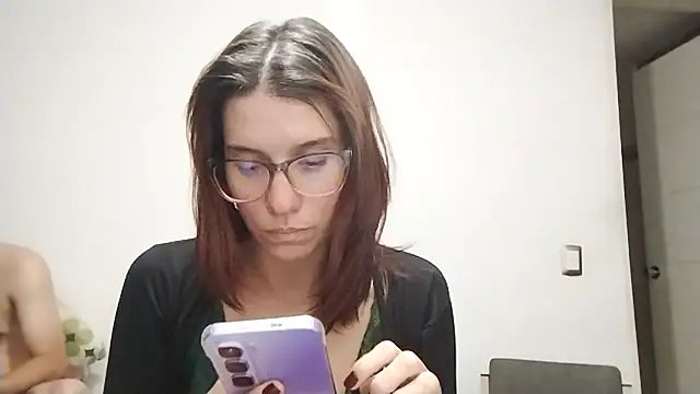 Snapshot of Luna-e-Franco1 chatting on March 29, 2026, 1:18 am Luna-e-Franco1 online show from March 29, 2026, 1:18 am