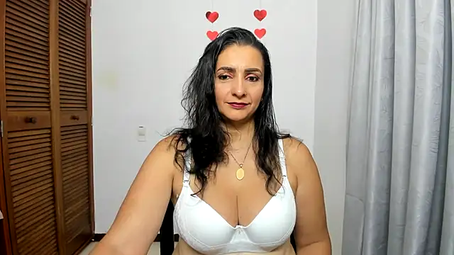 xulay11 online show from June 14, 2026, 4:46 am