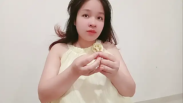 Snapshot of Milajinxi chatting on April 13, 2026, 1:09 am Milajinxi online show from April 13, 2026, 1:09 am