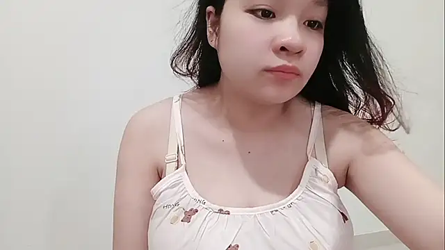 Milajinxi online show from May 9, 2026, 1:09 am