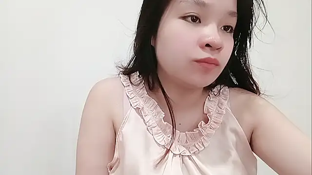 Milajinxi online show from May 7, 2026, 1:21 am
