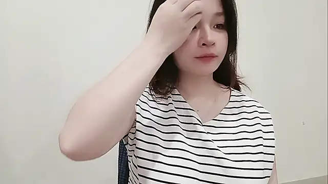 Snapshot of Milajinxi chatting on March 16, 2026, 12:40 am Milajinxi online show from March 16, 2026, 12:40 am