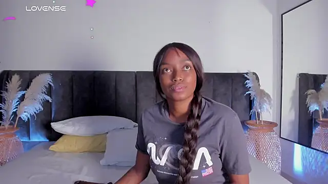 Snapshot of Martina_jackson_15 chatting on February 25, 2025, 8:32 pm Martina jackson 15 online show from February 25, 2025, 8:32 pm