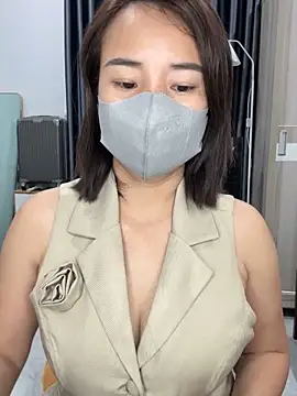 Snapshot of AnNa-99 chatting on November 10, 2025, 6:18 am AnNa-99 online show from November 10, 2025, 6:18 am