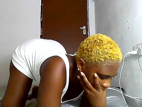 SexyKimberly23 online show from October 31, 2025, 8:05 pm