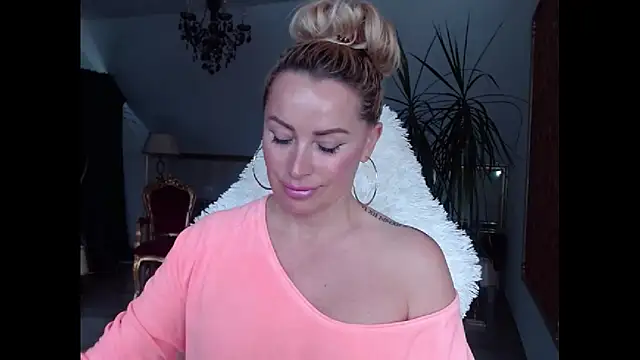 eyesangel22 online show from March 13, 2025, 7:42 am