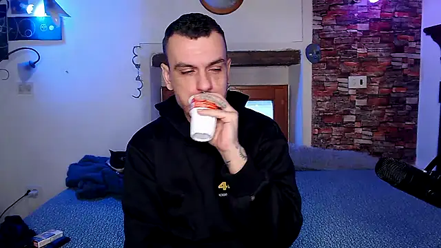 Snapshot of cek_186 chatting on January 11, 2026, 8:10 am cek 186 online show from January 11, 2026, 8:10 am