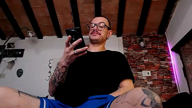 Snapshot of cek_186 chatting on February 23, 2026, 9:54 am cek 186 online show from February 23, 2026, 9:54 am